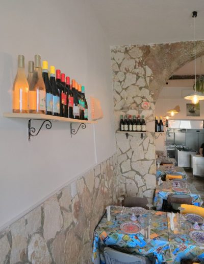 INTERNO RISTORANTE OSTERIA SAN PIETRO DI TAMOU TRAPANI 9